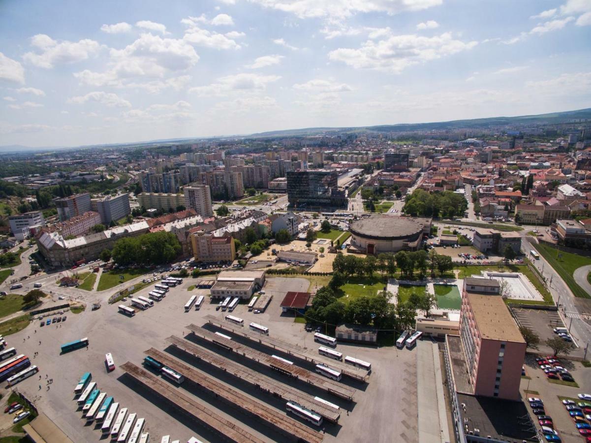 Ah Corner House Apartment Kosice Exterior photo